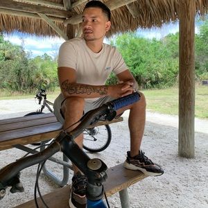 Meet your Posher, Rotha